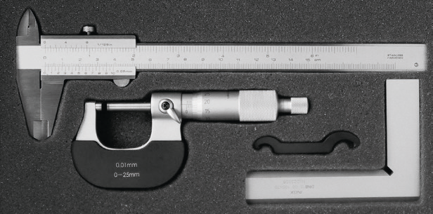 Sada měřicích nástrojů HITEC 3 kusy - posuvné měřítko, mikrometr, úhelník (200-27)
